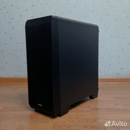 Компьютер RX 570 8 GB Xeon E5 2666 v3 DDR4 32 GB
