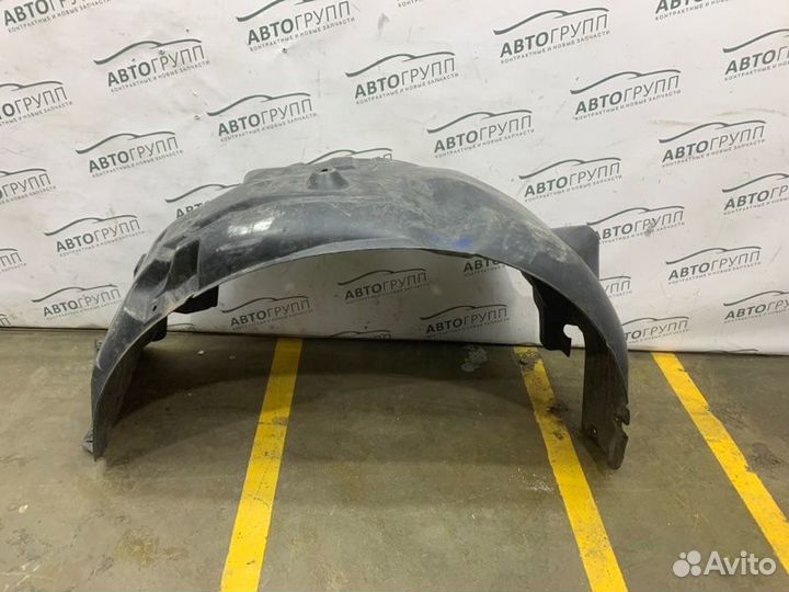 Подкрылок передний правый Land Rover Range Rover