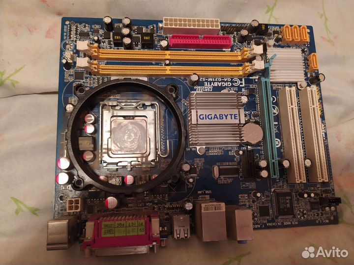 Материнская плата