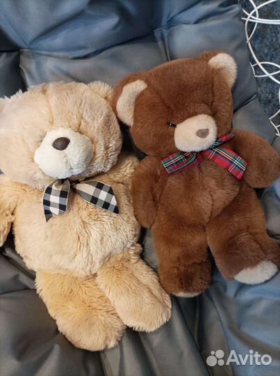 Плюшевый медведь Hallmark 47 см