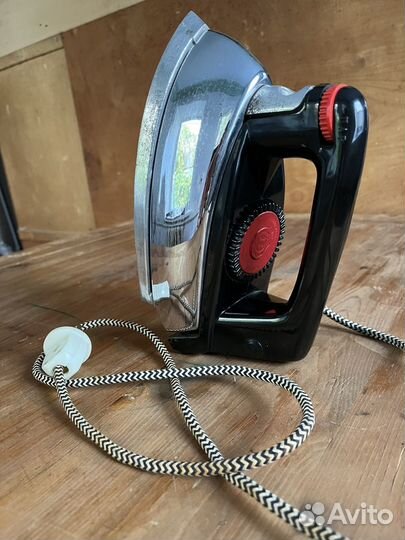 Утюг СССР работает