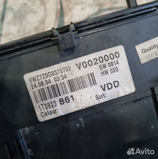 Приборная панель Volkswagen Touran I