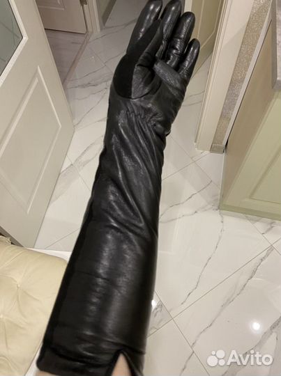 Перчатки женские кожаные новые