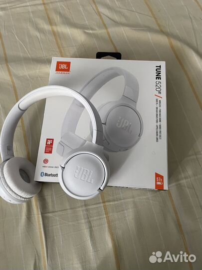 Наушники JBL 520BT