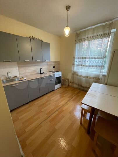 3-к. квартира, 74 м², 2/14 эт.