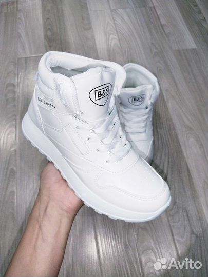 Кроссовки Nike