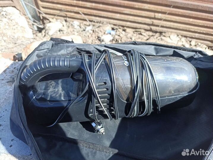 Пылесос автомобильный