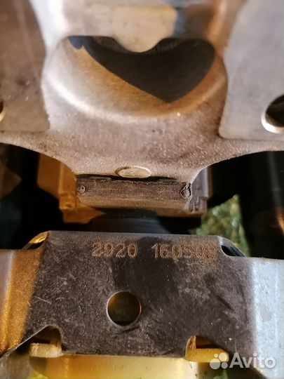 Опора двигателя (подушка двс) правая 9680138380 Pe