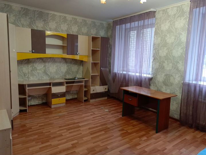 2-к. квартира, 64 м², 2/19 эт.