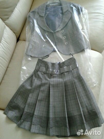 Школьная форма для девочки новая серого цвета 128