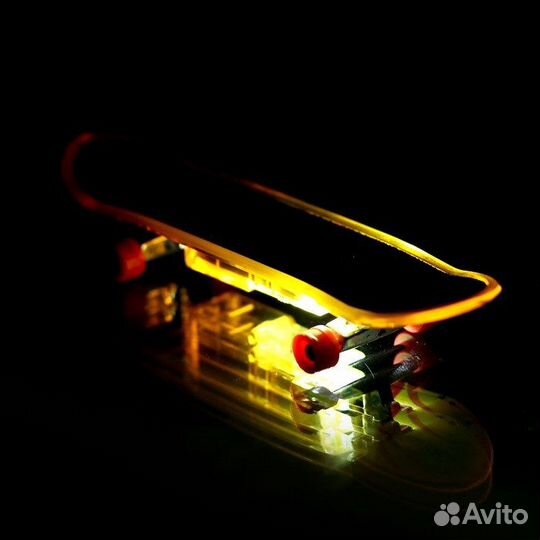 Фингерборд скейт для пальцев Флип со световой эффе