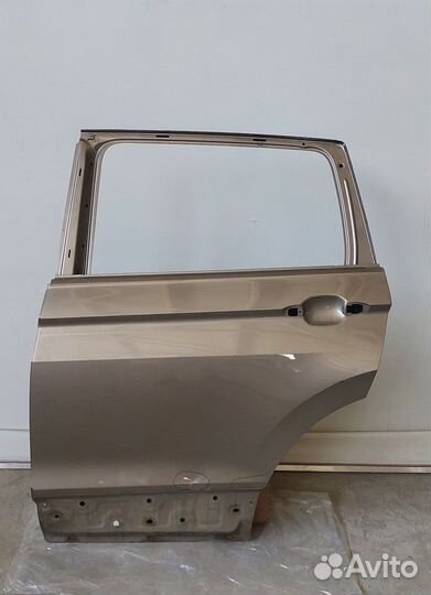 Дверь задняя левая Volkswagen Tiguan