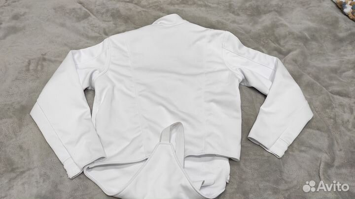 Костюм для фехтования