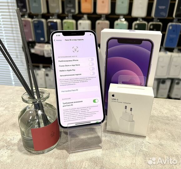 iPhone 12, 64 ГБ