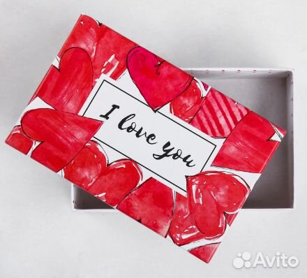 Подарочная коробка 