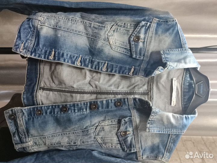 Куртки джинсовые