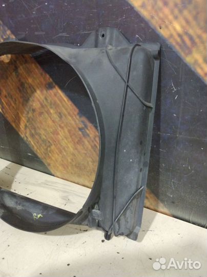 Диффузор радиатора Lincoln Navigator 5.4L dohc