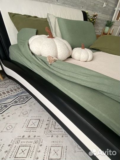 Кровать двуспальная 160х200