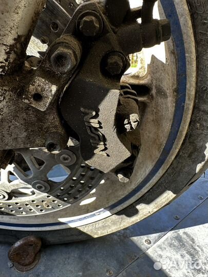 Суппорта переднике Honda cbr900rr 93г