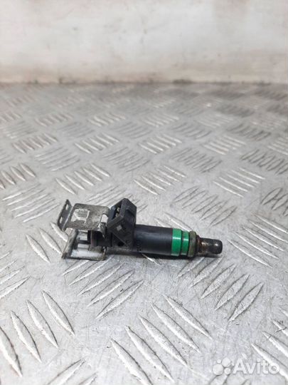Форсунка Ford Focus хэтчбэк 5 дв. 1.6 hwda 2006