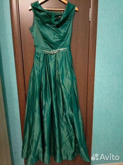 Платье женское вечернее 46 48 зеленое