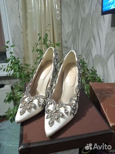 Необыкновенно красивые.Каблук 8см