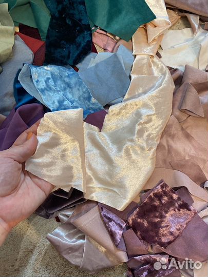 Лоскуты бархатной ткани для рукоделия