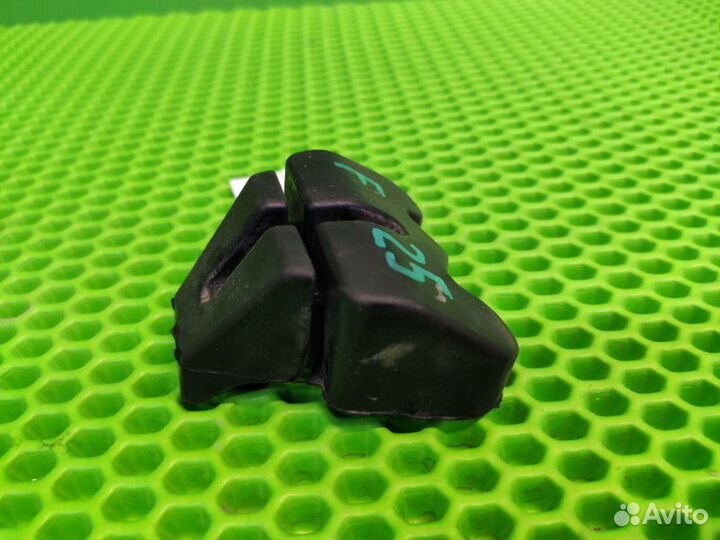 Резинометаллический шарнир Bmw X3 F25 N47D20C 2012