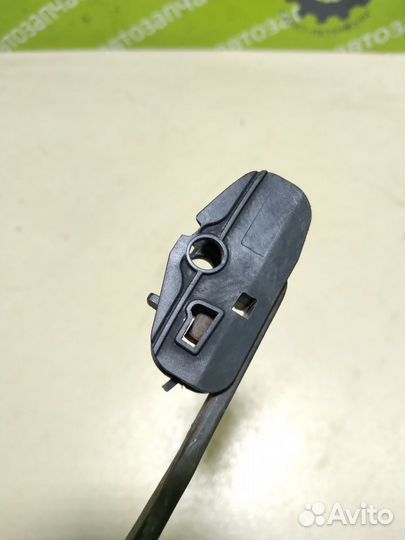 Поводок стеклоочистителя Ford Focus 1 2.0 zetec