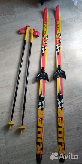 Лыжи беговые детские 130 с ботинками