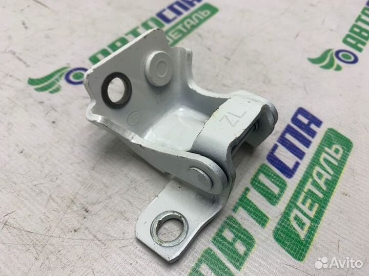 Петля двери задняя левая Mazda 6Gj/Gl седан бензин