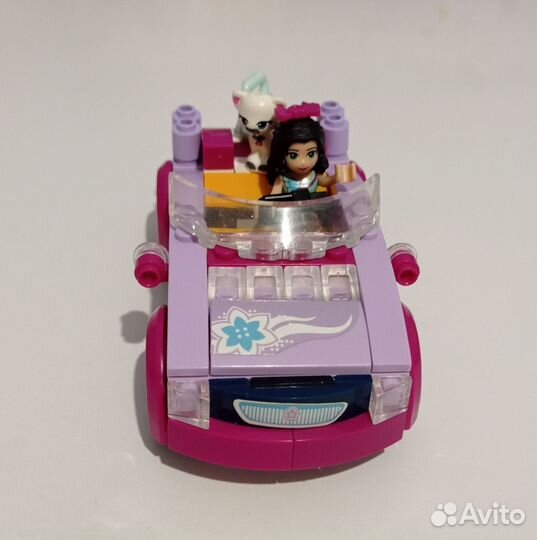 Lego friends Эмма и автомобиль, Эмма на курорте