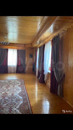 Коттедж 576 м² на участке 15 сот.