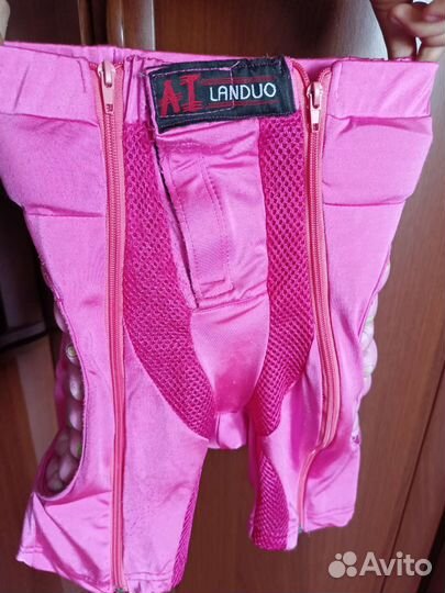 Защитные шорты для фигурного катания