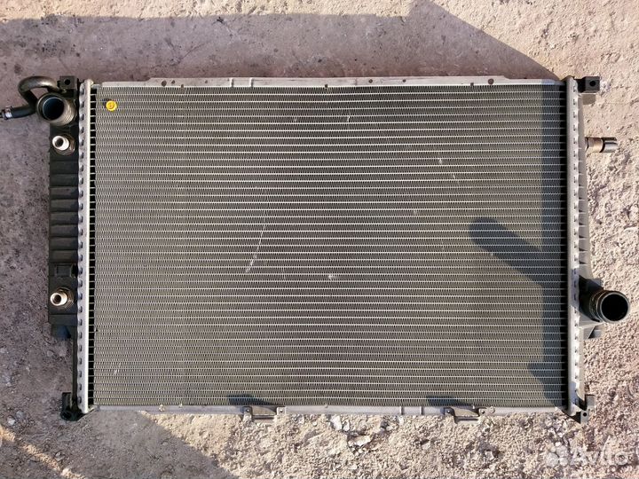 Радиатор behr bmw e34 540 bmw e32 740 v8 m60 в8