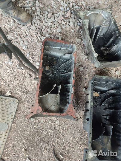 Масляный поддон двигателя Mercedes Vito W638