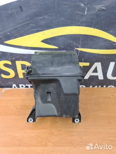 Корпус воздушного фильтра Kia Carnival 3 G6DM