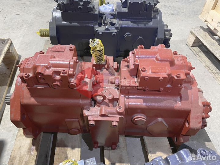 Гидравлический насос Hyundai R380LC-9SH 31QA-10021