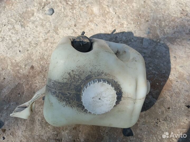 Бачок омывателя LADA Granta с моторчиком