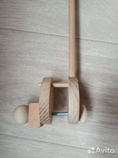 Новый деревянный кронштейн для мобиля