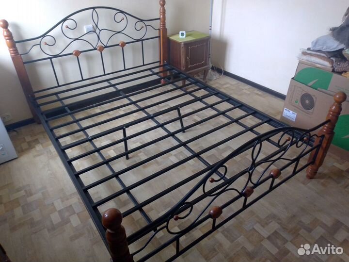 Каркас кровати 160х200