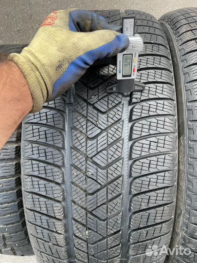 Pirelli Scorpion Winter RFT 275/40 R22 и 315/35 R22