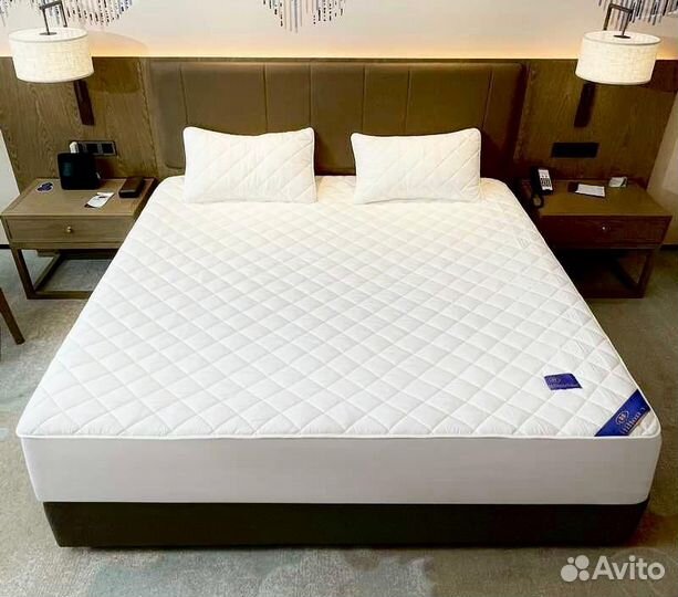 Наматрасник стеганый Hilton Garden