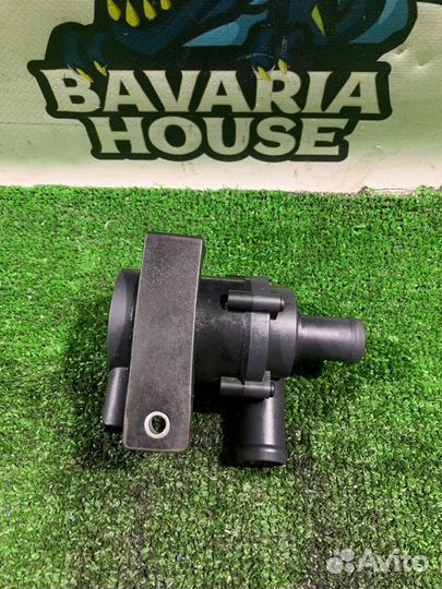 Насос водяной (помпа) Volkswagen Tiguan 5N1 CAW