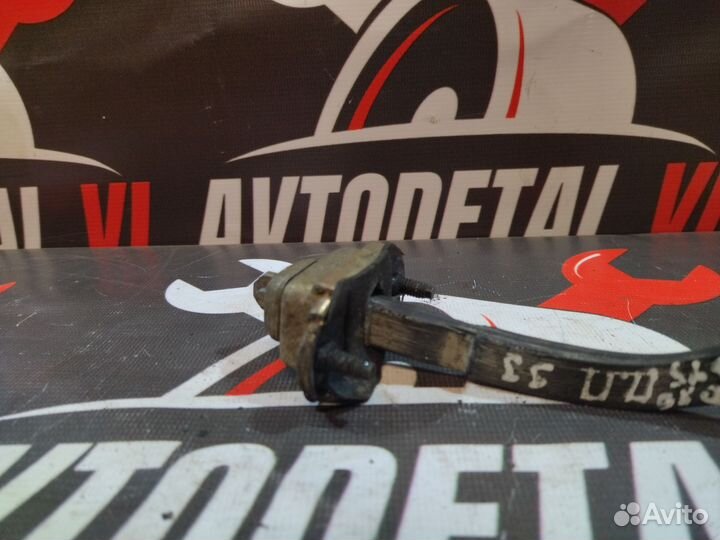 Ограничитель двери Ford Focus 1