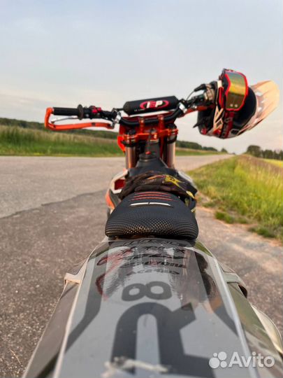 GR8 F300A-M (4T 175FMM) Enduro lite