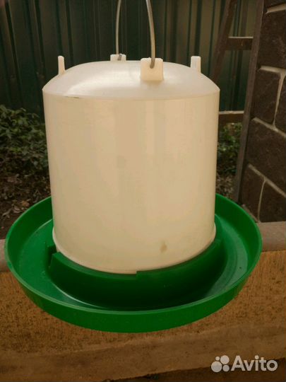 Кормушка для сельхозптицы