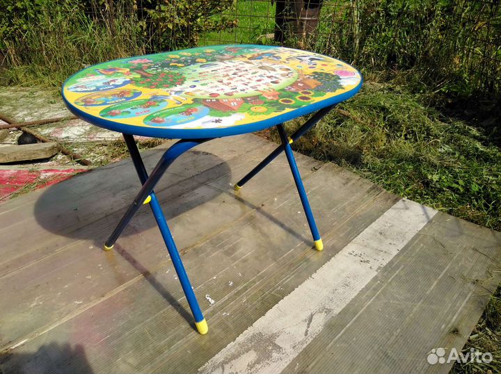 Детский стол