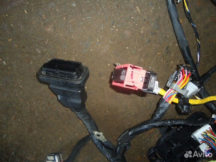 Электропроводка кузова (Hyundai i40)