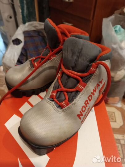 Лыжные ботинки детские 28